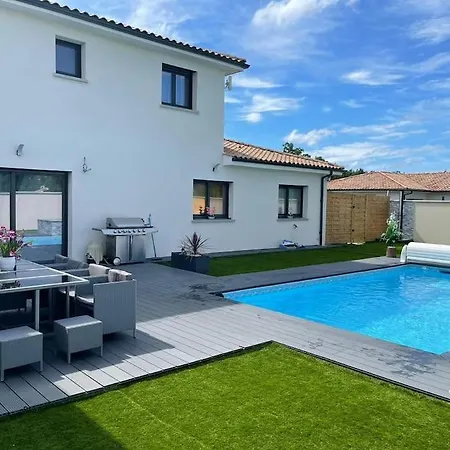 Magnifique Avec Piscine Villa *